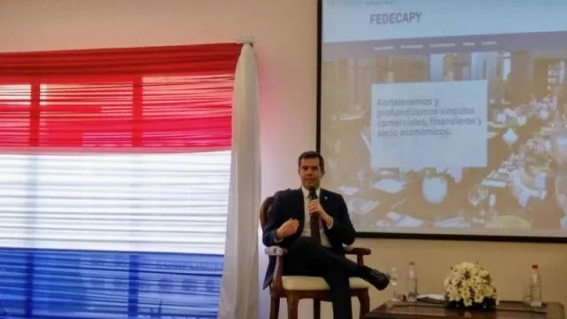 “Nuestro país está muy próximo al grado de inversión, en la línea de gol, y se lo ve a Paraguay como un país serio”