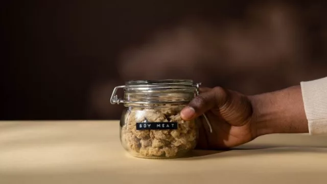 ¿Está bien prohibir llamar carne a alimentos de origen vegetal o hechos en laboratorios?