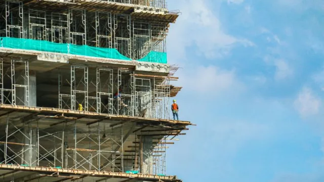 Inversión privada en construcciones creció hasta 20% (pero no hay nuevas licitaciones para obras públicas)