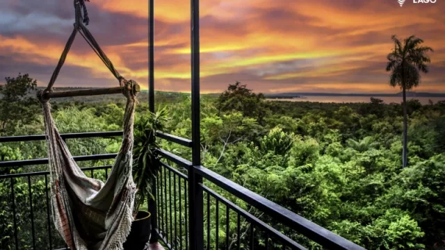 Un lugar con altura en las serranías de San Bernardino, es la opción de descanso de Petra Lago