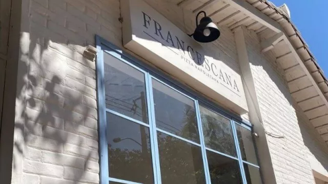 Francescana: pizzas estilo italiano hechas en el momento o envasadas al vacío (pronto habilita local propio)