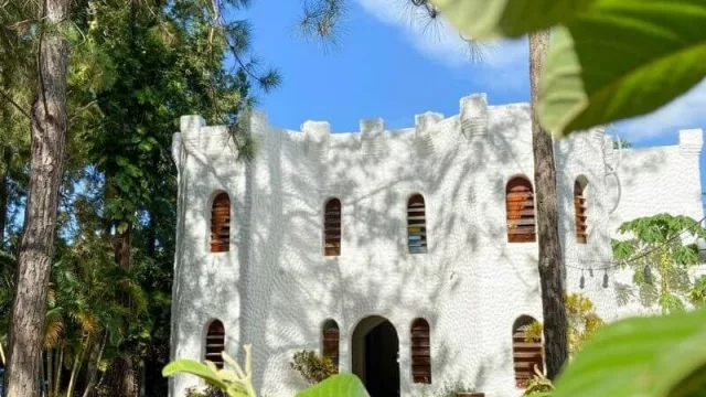 Castillo de Saguazú: el hospedaje que nació cuando un hombre quiso convertir en reina a su esposa