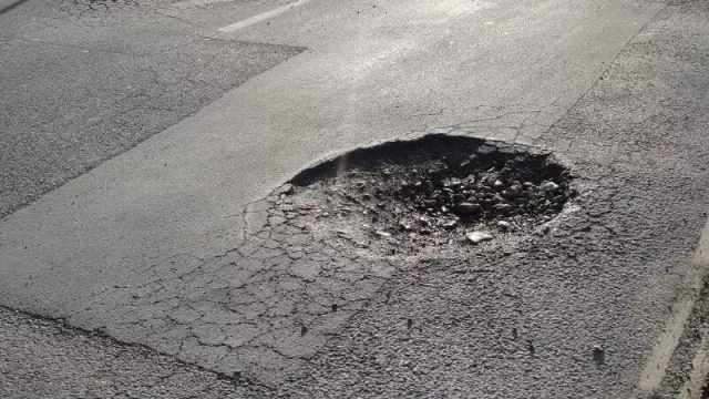 ¿Preferís pagar menos impuesto a la municipalidad o que mejoren las calles?