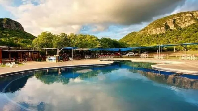Para contemplar: Cabañas María Selva hipnotiza con los cerros Santo Tomás y Hû en Paraguarí