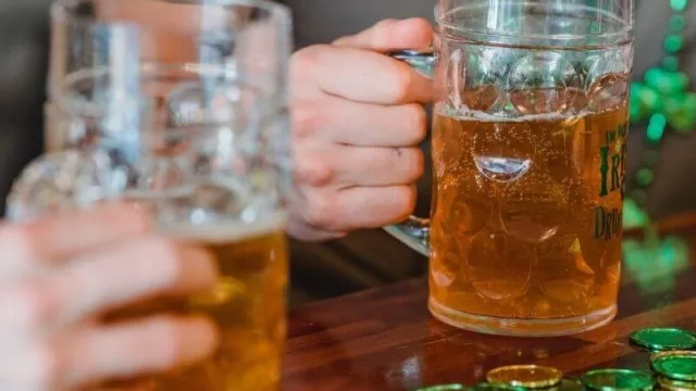 La bendición de San Patricio: En su día, consumo de cerveza en pubs crece 100%