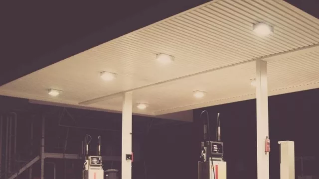 Importar combustible sin intermediarios podría representar ahorro para el sector privado y consumidor final (aunque no mucho)