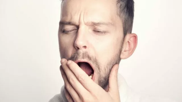 ¿Ronquidos en la noche y cansancio durante el día? Quizás tengas apnea obstructiva del sueño