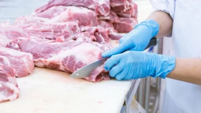 Una de cal y otra de arena: envío de carne se redujo en el primer mes del año, pero se facturó 18% más