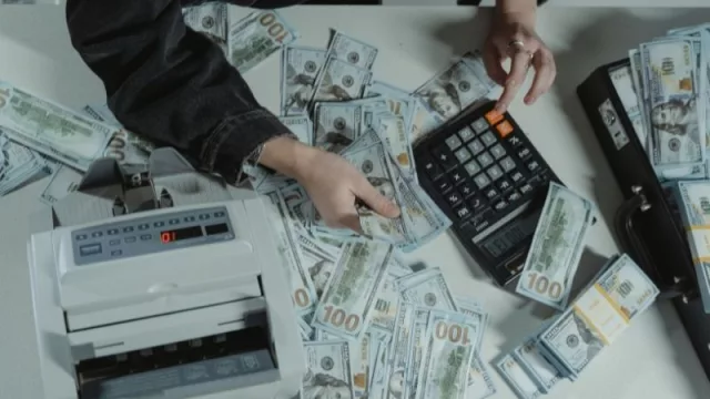 ¿Por qué creés que las estafas con el esquema Ponzi tienen éxito?