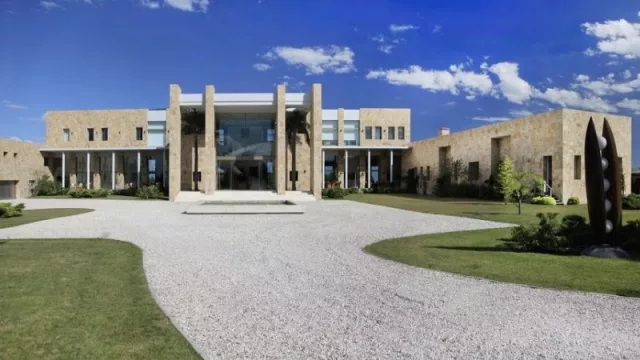 Te la alquilo por una ganga (hasta US$ 250.000 por una quincena en José Ignacio)