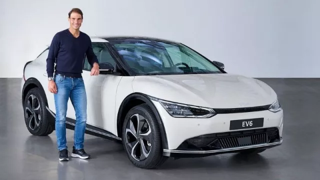 Nadal ya juega para el equipo de los autos eléctricos (ahora tiene un Kia EV6 GT Line personalizado)