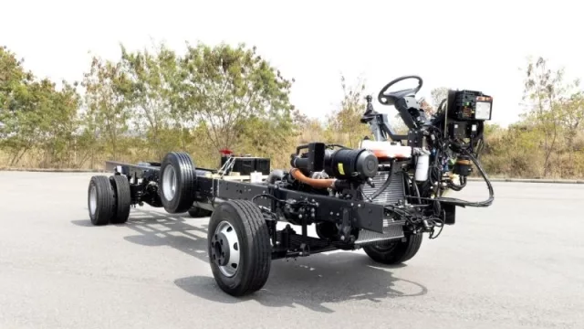 Marca europea lanza nuevo chasis para minibuses que promete ser más potente y rentable