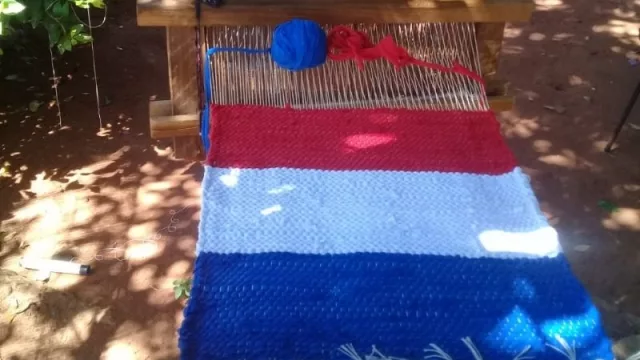 Tejidos de poyvi, productos artesanales que crecen en demanda (la base de la economía familiar en Carapeguá)