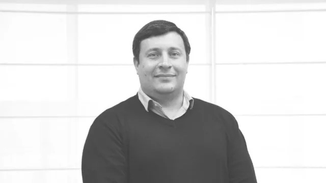 Carlos Martínez - gerente de operaciones.

