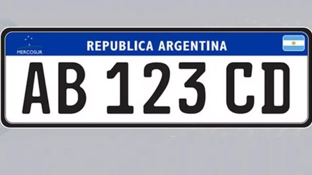 Rebelión en la granja: Acara (concesionarios) subraya que las terminales subieron precios por arriba del dólar y la inflación