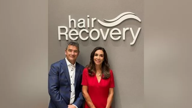 Hair Recovery, una máquina de poner pelo: 35 clínicas y 400 trasplantes al mes 