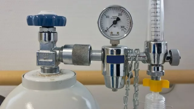 Acepar producirá oxígeno líquido en tres turnos con capacidad diaria de 6.000 litros para abastecer demanda