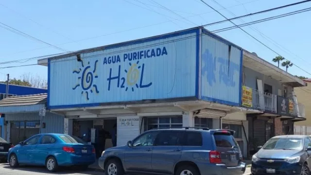 Agua que no has de beber... cómo consumen agua nuestros corresponsales en el mundo (desde el grifo, en botella, ¿en bolsa?)