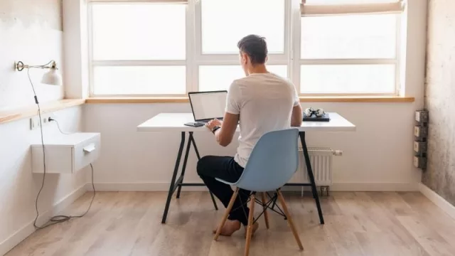 Cuánto cuesta emprender negocios en línea (y qué gastos fijos tendrás al mes según tu negocio)