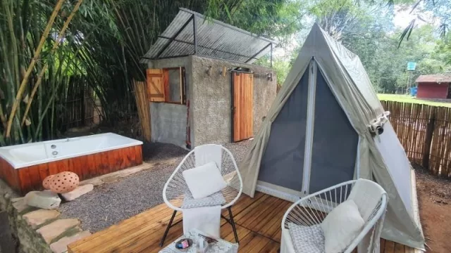 Variedad de alojamientos y restó bar: la oferta de Camping Tacuara en Independencia 