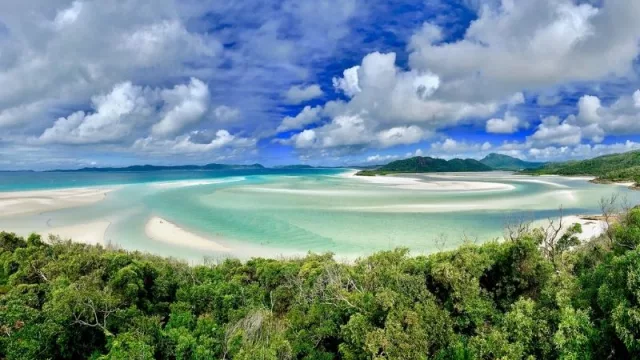 Top 5 de las playas más populares del mundo según el Travellers' Choice 2021 de Tripadvisor