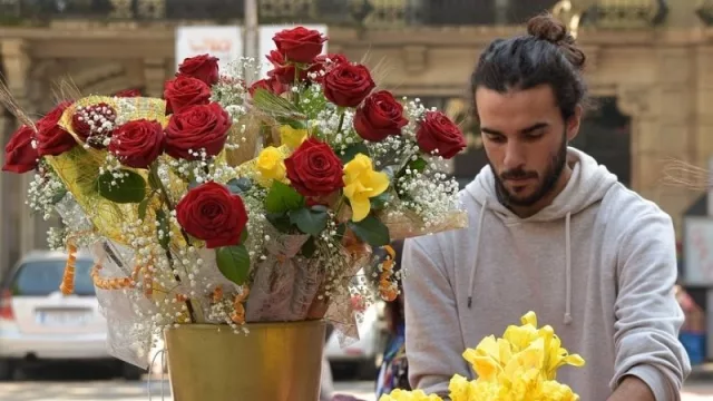 ¿Podrá San Jorge vencer al dragón de la COVID? (Sant Jordí cae viernes y si se alinean los astros… ¿volverá a ser como antes?)