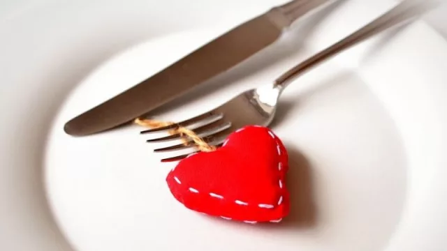 En casa, en cama o afuera con música: seis ideas que salvarán el día de San Valentín