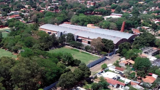 Industrias Gráficas Nobel SA espera mantener liderazgo de Avon en un peculiar año escolar