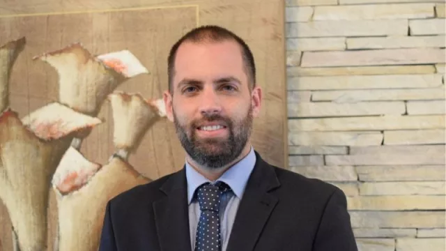 Luego de cuatro años Gloria Ortega deja la gerencia de Bancard y asume Aníbal Corina