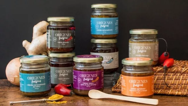Orígenes Frasfood combina sabores de distintas culturas para crear salsas artesanales