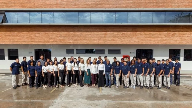 En abril Atman vendió 180.000 unidades de alcohol en gel y desinfectantes con su marca Desingel (pero la demanda migra)