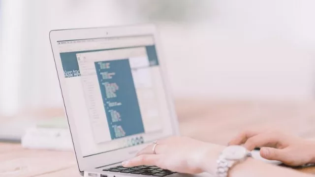 Lupa fintech: Emprendedoras proponen soluciones a través de pasarelas de pago y negocios digitales