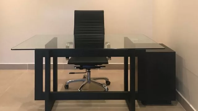 METDeco imprime un estilo industrial y minimalista en los muebles (pensados para el home office)