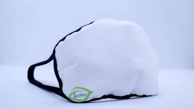 Córdoba la de las mil industrias: protectores faciales tricapa reutilizables