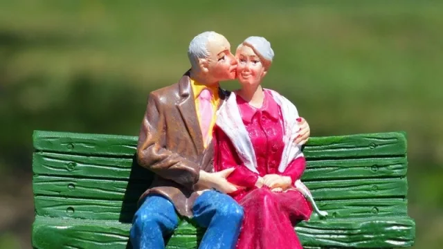 Más allá de los años de aporte: economistas recomiendan reformas integrales para jubilaciones