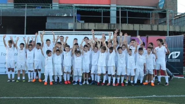 Exitoso cierre de la 2da edición de la Clínica de la Fundación Real Madrid 