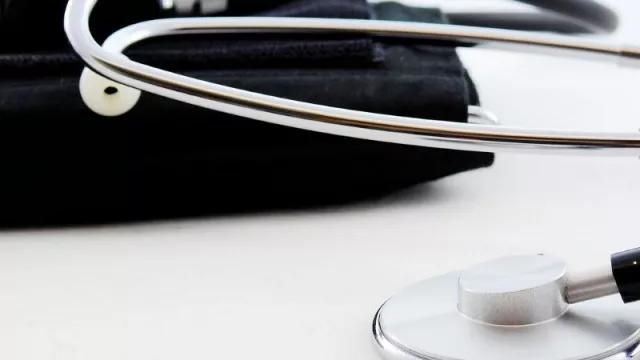 Seguro médico privado llega a cerca del 7% de la población: ¿qué necesita el rubro para crecer?