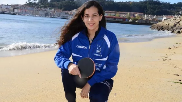 Ella juega en España y es la primera mesatenista paraguaya en Europa 