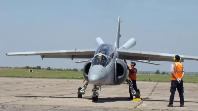 FAdeA entregó el quinto avión Pampa III a la Fuerza Aérea Argentina