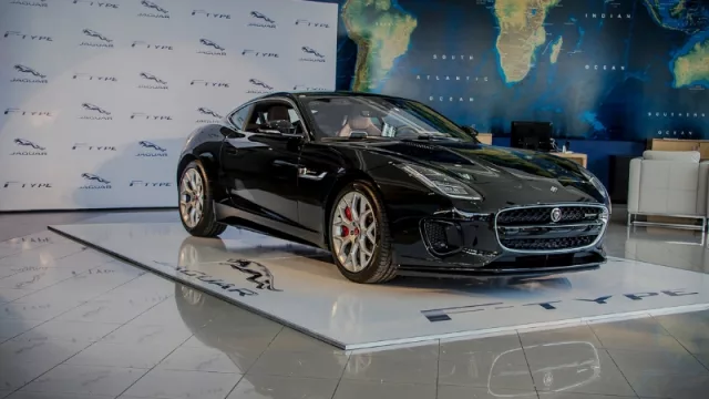 Enciendan motores: llegó el Jaguar F-Type, el más deportivo de la firma
