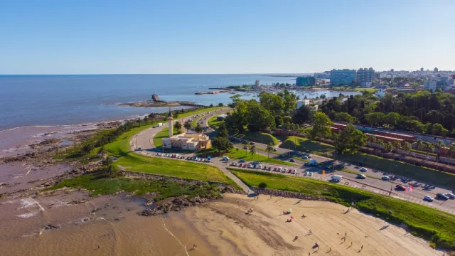 Montevideo, la ciudad de los negocios y la cultura que recibió 795.000 turistas entre enero y febrero