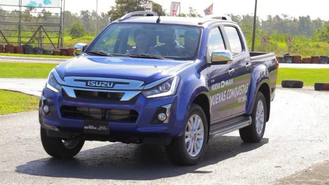 Isuzu presenta nuevo modelo económico y enfocado al trabajo