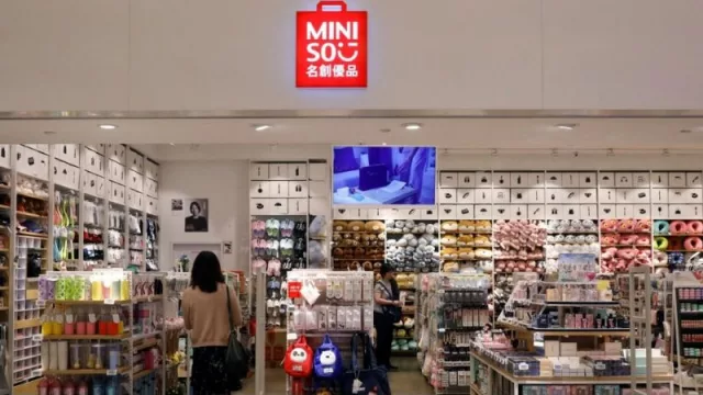 La tienda japonesa de artículos y decoración, Miniso, planta bandera en Uruguay