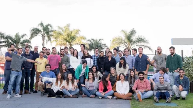 TiendaMia desafía a Mercado Libre - Galperín y alerta ante la restricción a la libertad de compra en UY 