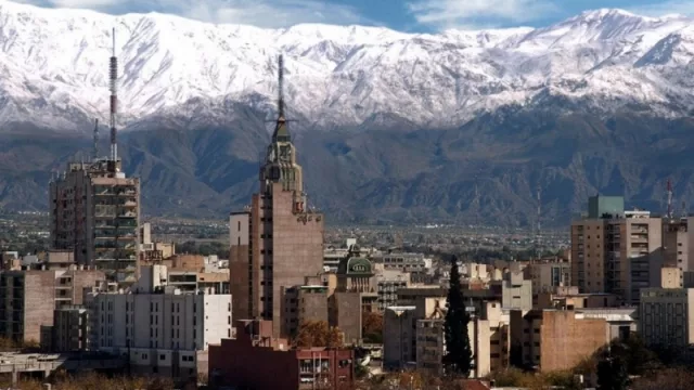 InfoNegocios llegó a Mendoza: la red de sitios suma una nueva ciudad en Argentina (10 en total)