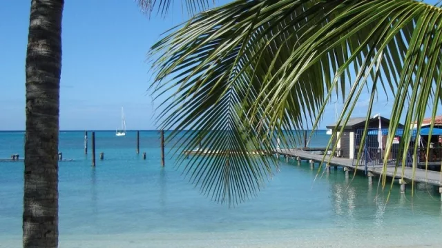 Aruba, la “Isla Feliz del Caribe” va posicionándose como destino turístico