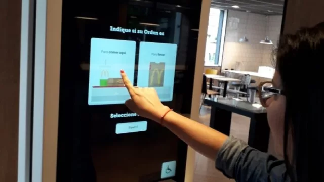 Kioskos Digitales: el nuevo servicio de atención de McDonald’s