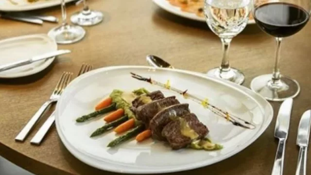 Volf presente en la mesa de los restaurantes más top de Asunción.
