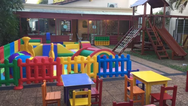 El local se encuentra ubicado en Sucre 11170 casi Malutín.