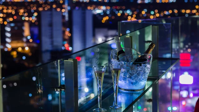 Invertí en tus amigos, celebrá en Luna 21